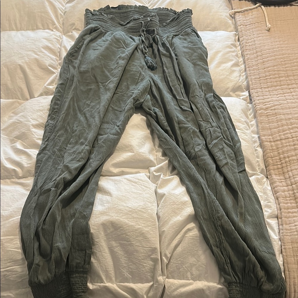 Aerie Jogger Green Pants